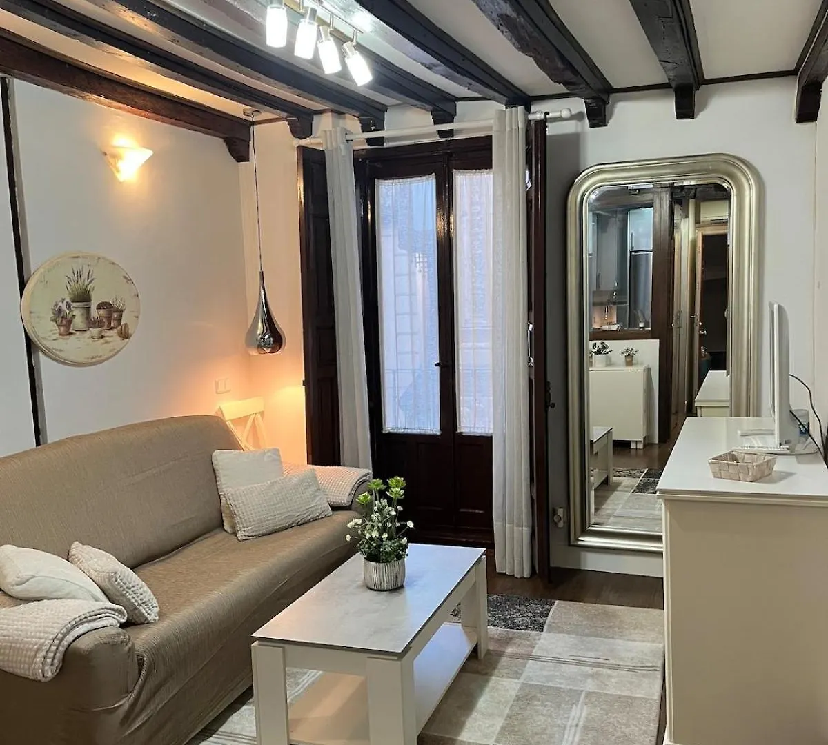 Apartamento Barrio Rey 托萊多